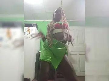 Ebonytinydancer1992  live sex cam