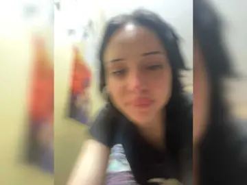 Nyadere  live sex cam