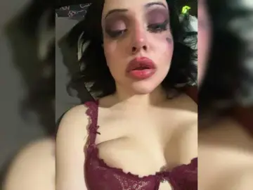 Nyadere  live sex cam