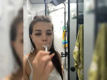 Aloeeevera444  live sex cam