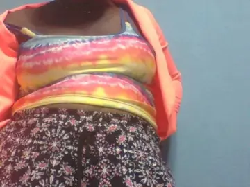 Christine21  live sex cam