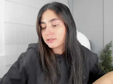 EmilyVil  live sex cam