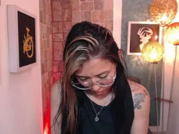 Liaaa-Seraaph  live sex cam