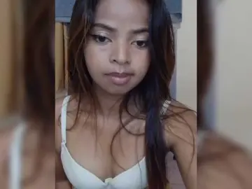 Lolah261  live sex cam