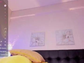 Paola233  live sex cam