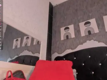 Paola233  live sex cam