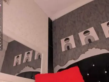 Paola233  live sex cam