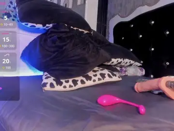Paola233  live sex cam