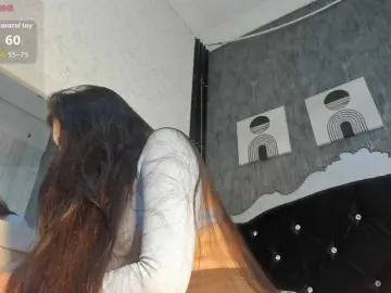 Paola233  live sex cam