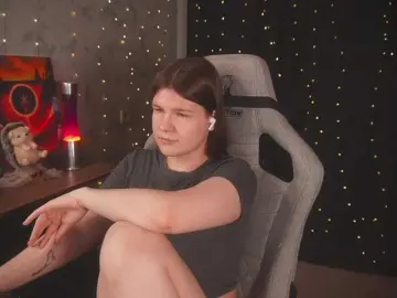 Cutesoneckaaa  live sex cam