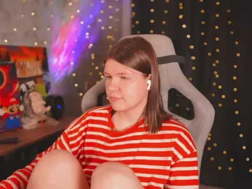 Cutesoneckaaa  live sex cam