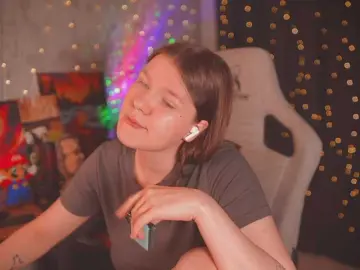 Cutesoneckaaa  live sex cam