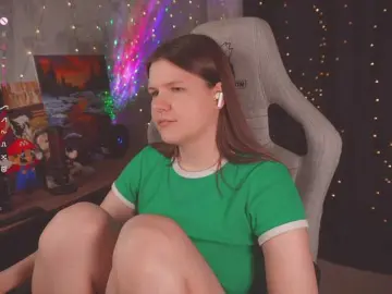 Cutesoneckaaa  live sex cam