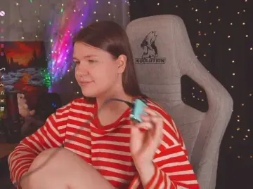 Cutesoneckaaa  live sex cam