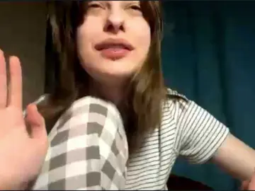 LynellGarzia  live sex cam