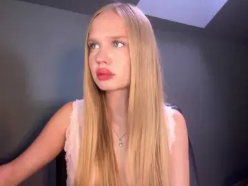 MonaGasmen  live sex cam