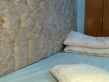 Naughty-Girl17  live sex cam