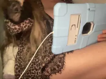 TexasMommy  live sex cam