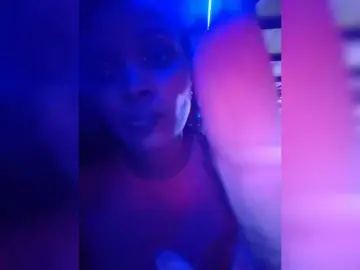 Exlovergal  live sex cam