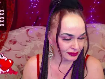 Ladyzlata  live sex cam