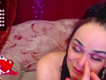 Ladyzlata  live sex cam