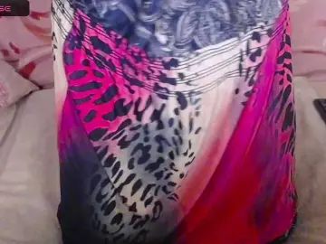 Ladyzlata  live sex cam