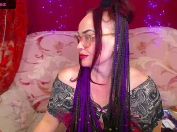 Ladyzlata  live sex cam