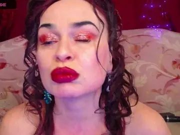 Ladyzlata  live sex cam