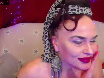 Ladyzlata  live sex cam