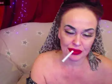 Ladyzlata  live sex cam