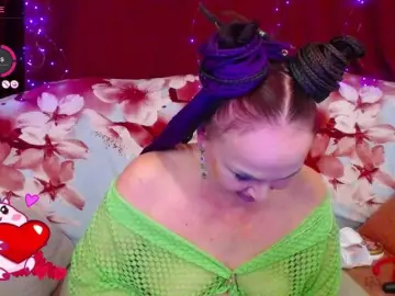 Ladyzlata  live sex cam