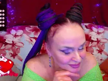 Ladyzlata  live sex cam