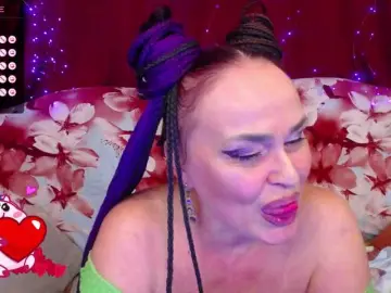 Ladyzlata  live sex cam