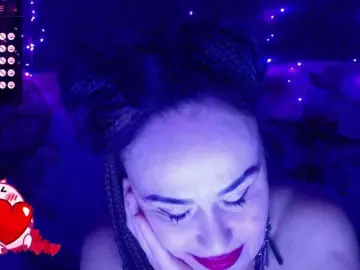 Ladyzlata  live sex cam