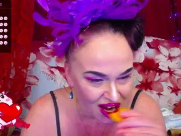 Ladyzlata  live sex cam