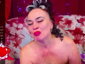 Ladyzlata  live sex cam