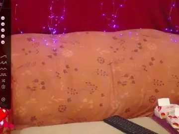 Ladyzlata  live sex cam