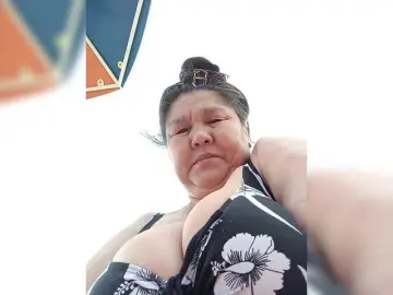 2Milf45  live sex cam