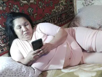 2Milf45  live sex cam