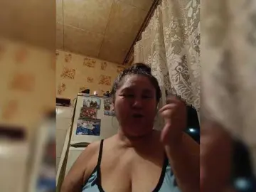 2Milf45  live sex cam
