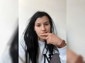 Geany9  live sex cam