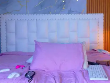 Indiancutiie  live sex cam