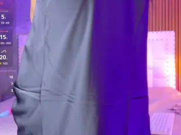 Indiancutiie  live sex cam