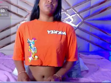 Indiancutiie  live sex cam