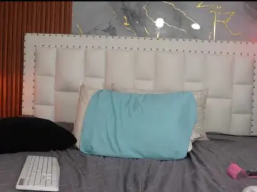 Indiancutiie  live sex cam