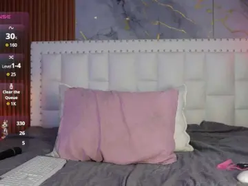 Indiancutiie  live sex cam