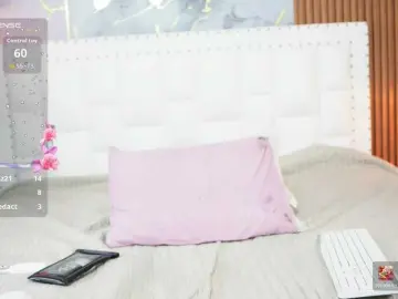 Indiancutiie  live sex cam
