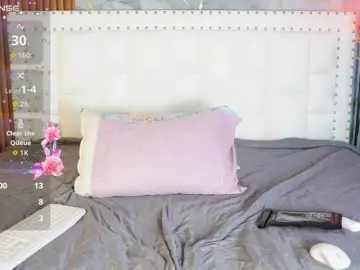 Indiancutiie  live sex cam