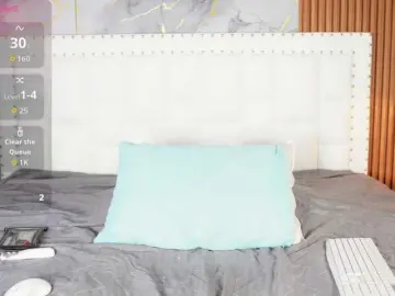 Indiancutiie  live sex cam