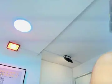 Jade-Nair  live sex cam